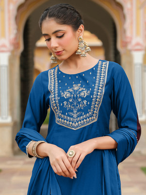 Janasya Women Kurti Pant Dupatta Set