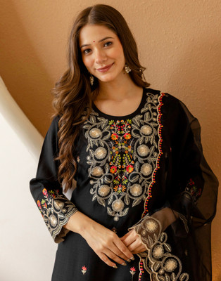 Skylee Women Kurta Pant Dupatta Set
