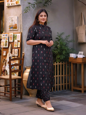 Gosriki Women Kurta Pant Set