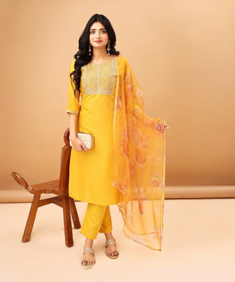 TRAHIMAM Women Kurti Pant Dupatta Set