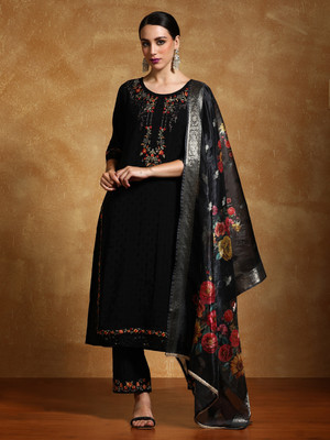 Varanga Women Kurta Pant Dupatta Set