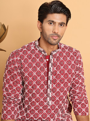 ANOUK Men Embroidered Straight Kurta(Maroon)