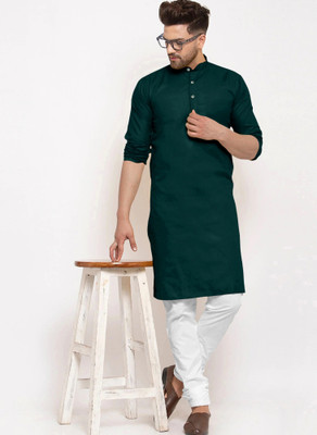 VINAARI Men Kurta Pyjama Set