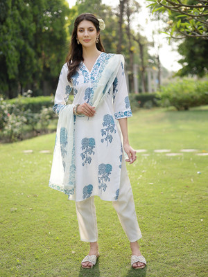 Stylum Women Kurta Pant Dupatta Set