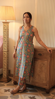 Sarpish Women Kurta Palazzo Set