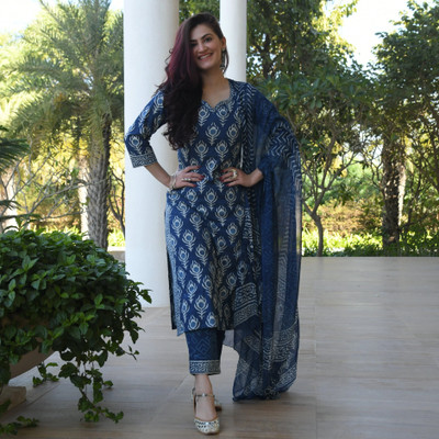 Saptrika Women Kurta Pant Dupatta Set