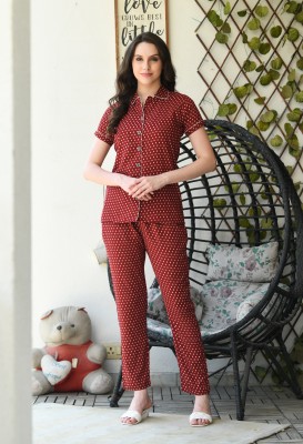 STRAYLO Women Printed Maroon Night Suit Set