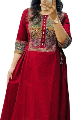 DIA TRENDS Women Kurti Pant Set