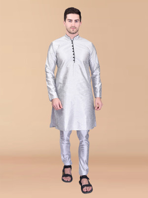 Svatantra Men Kurta Pyjama Set