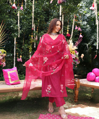 Divastri Women Kurta Palazzo Dupatta Set