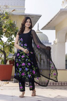 ETHNIFLAIR Women Kurta Pant Dupatta Set