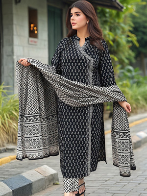 Gosriki Women Kurta Pant Dupatta Set