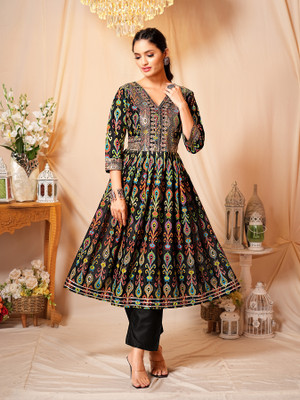 anushansa Women Kurta Pant Set