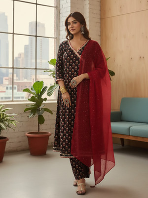 House of Pataudi Women Kurta Pant Dupatta Set