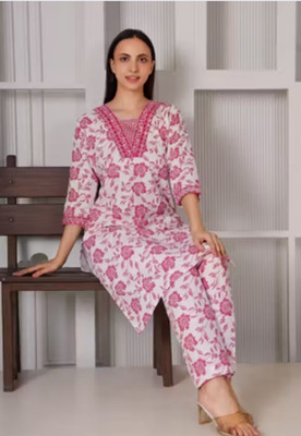 GS Attire Women Kurta Pant Set