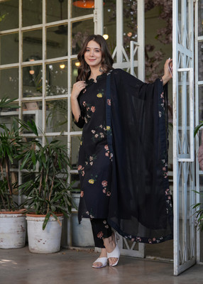 SAREEKART FAB Women Kurti Pant Dupatta Set