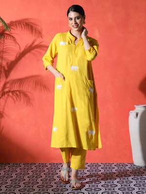 Sangria Women Kurta Pant Set