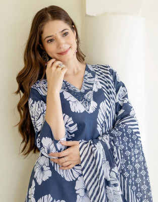 Divastri Women Kurta Pant Dupatta Set