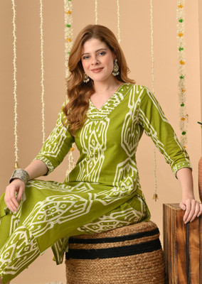 PRISCA Women Kurti Pant Set