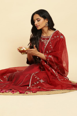 W Women Kurta Pant Dupatta Set