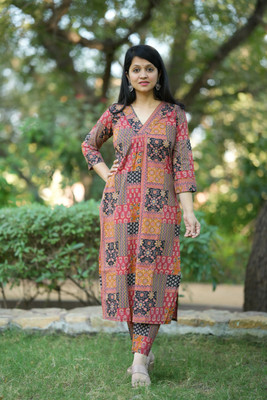 Shriramor Women Kurta Palazzo Set