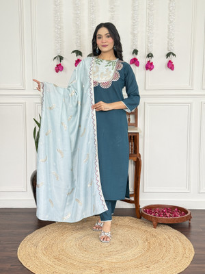PILUDI Women Kurti Pant Dupatta Set