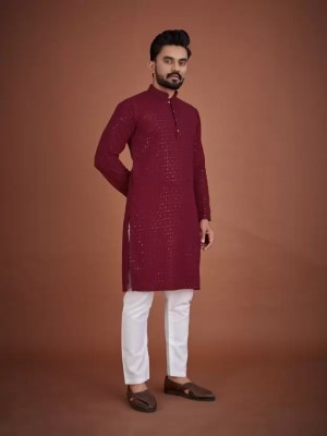 DIAMOND CLUSTER Men Embroidered Straight Kurta(Maroon)