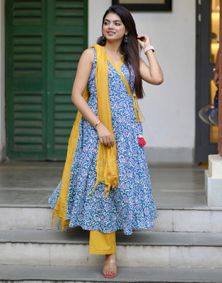 Skylee Women Kurta Palazzo Dupatta Set