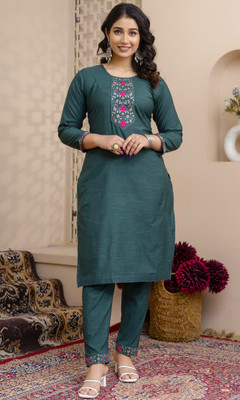 Auzanoor Collection Women Kurta Pant Set