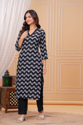 SAAR SUMRAN Women Printed Straight Kurta(Green)