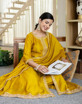 Skylee Women Kurta Pant Dupatta Set