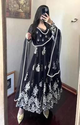 Trijal Fab Women Kurta Dupatta Set