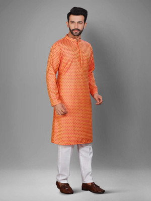 JUGG JUGG JEEYO Men Self Design Straight Kurta(Orange)