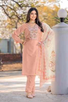 THE NEW RANNOR Women Kurti Pant Attached Dupatta Set