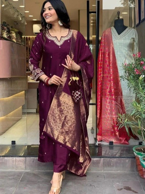 Jannu Fashion Women Kurta Pant Dupatta Set