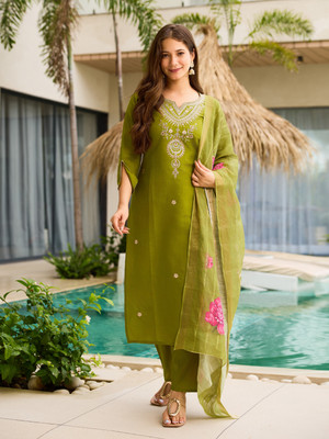 SDK Fashion Embroidered, Printed Kurta, Trouser/Pant & Dupatta Set