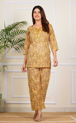 Maa jwala Women Kurti Pant Set