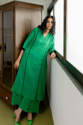 Aaghnya Fashion Women Kurta Palazzo Set
