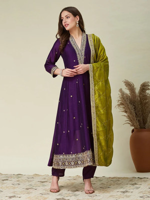 OMICRON FAB Women Kurta Pant Dupatta Set