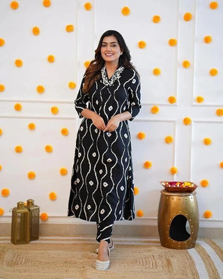 TN CREATION Women Kurti Pant Set