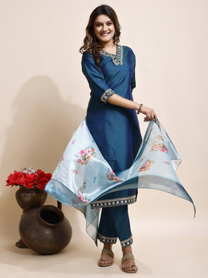 AYUKTA INTERNATIONAL Women Kurti Pant Dupatta Set