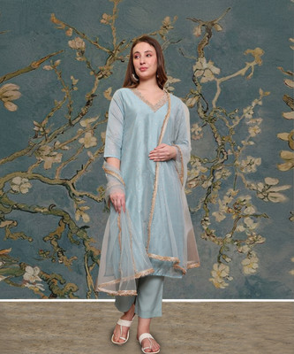 AVANSHEE Women Kurta Pant Dupatta Set