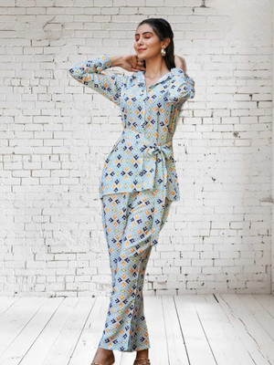 HouseOfCommon Women Kurta Pyjama Set