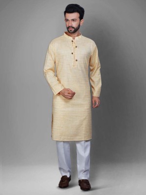 JUGG JUGG JEEYO Men Solid Straight Kurta(Beige)