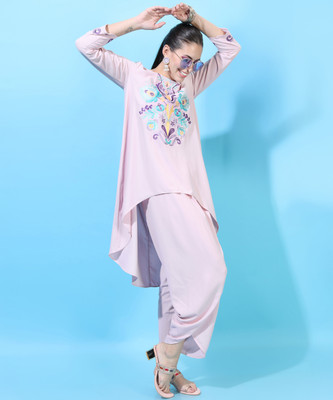 Vishudh Women Kurta Pant Set