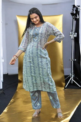 Gitaji Women Kurta Pant Set