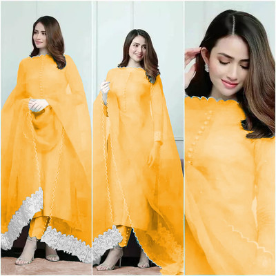 Aatvi Women Kurta Pant Attached Dupatta Set