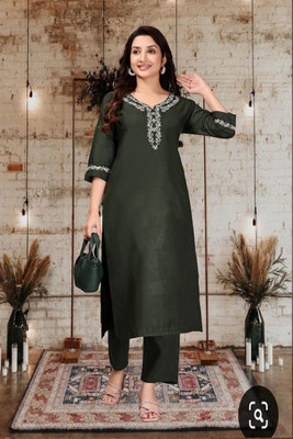 MADHUSUDAN TEX FAB Women Kurta Pant Dupatta Set