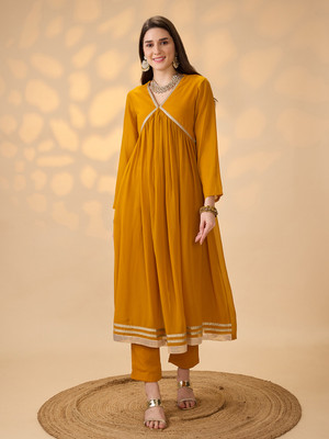 Globus Women Kurta Pant Set