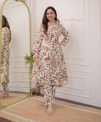Saptrika Women Kurta Pant Set